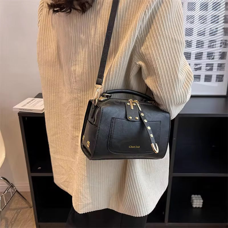 Handy Lady Handbag