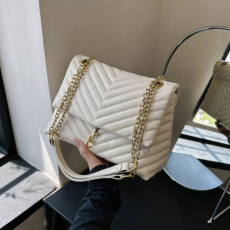 Yvonne Shoulder Bag