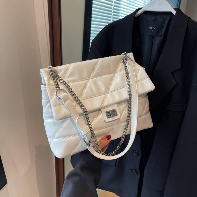 Jazmine Shoulder Bag