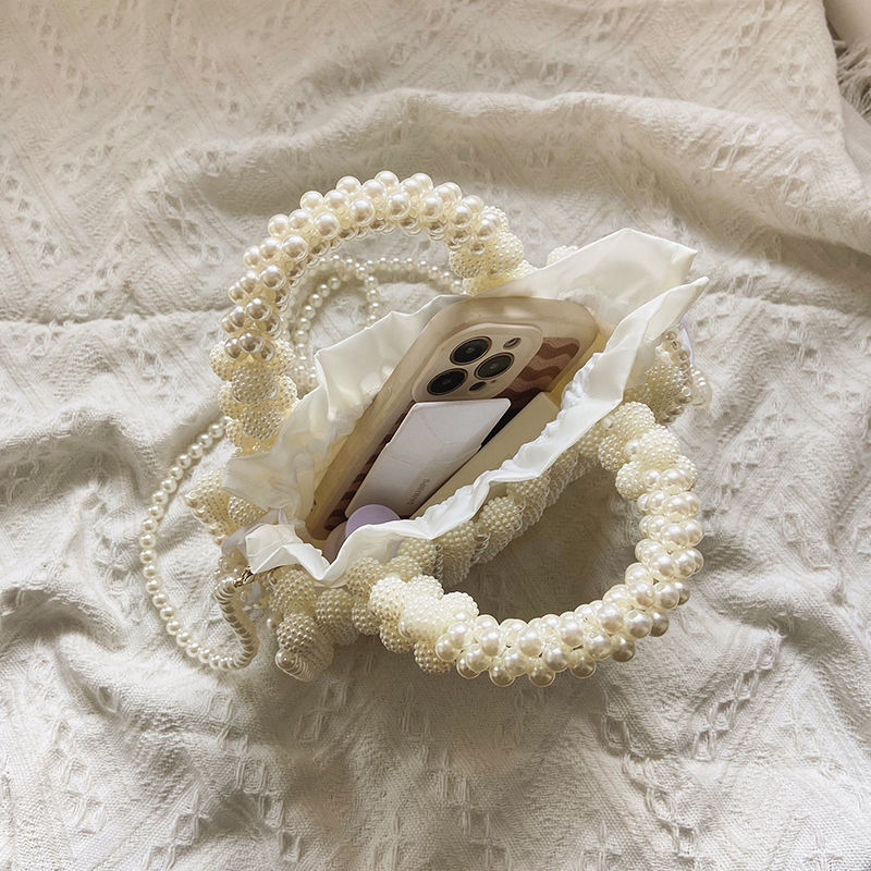 Pearls of Charm Beaded Handbag